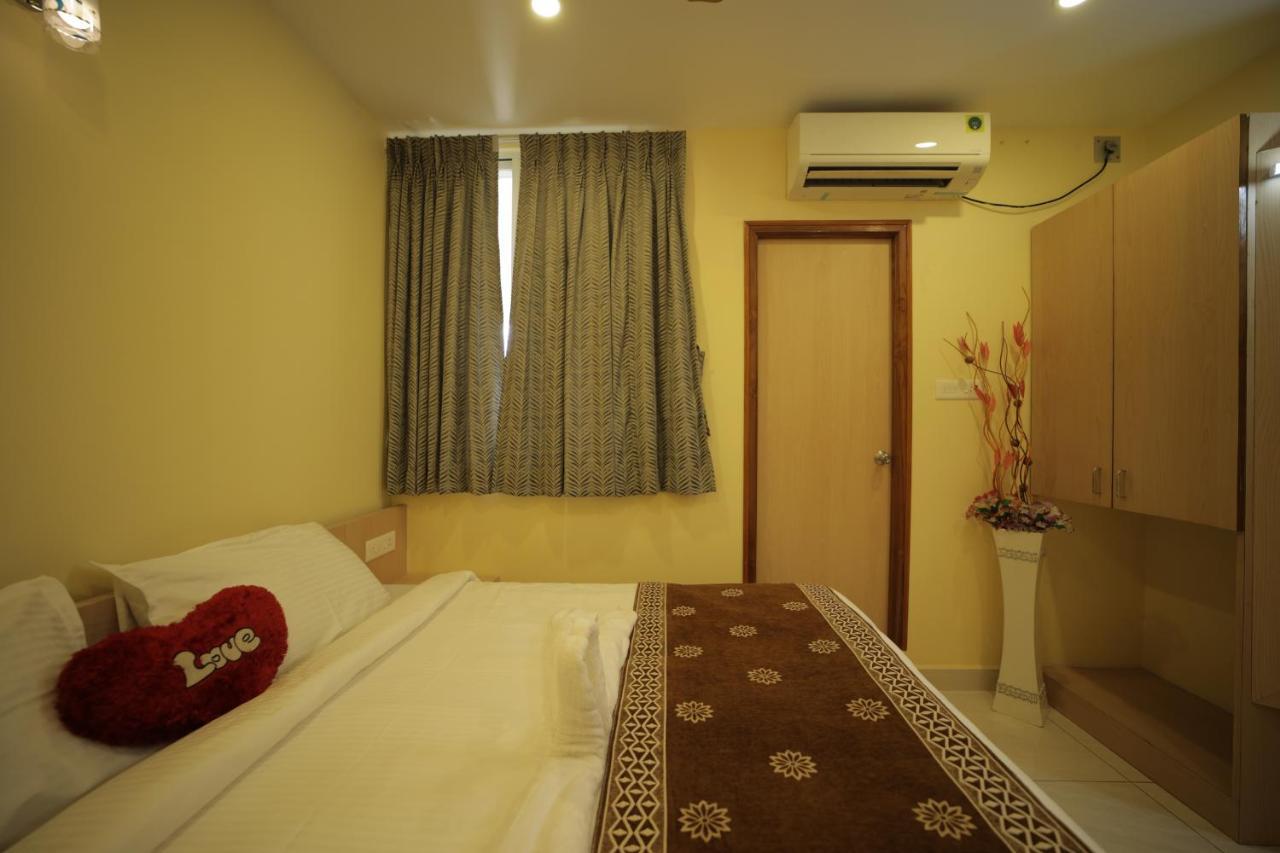Nadanam Inn ポンディシェリ エクステリア 写真