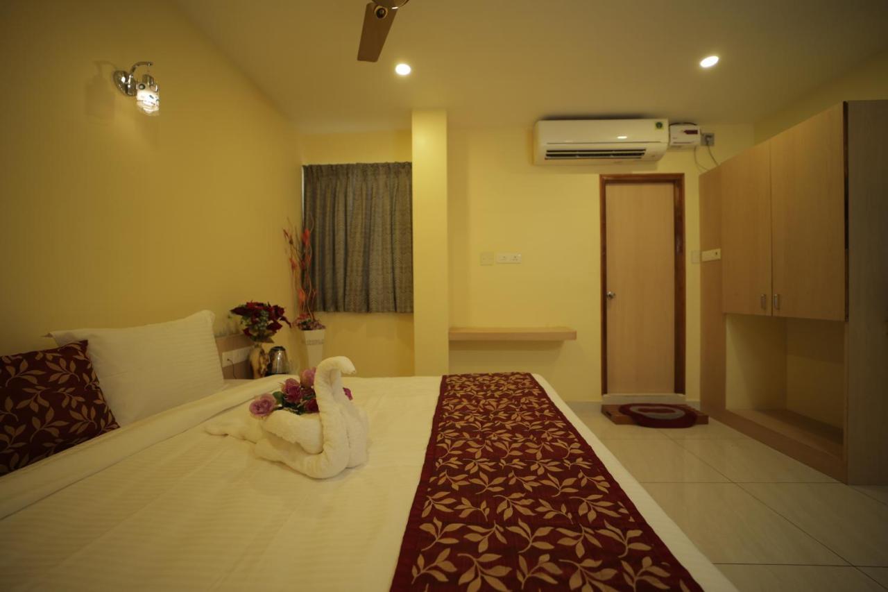 Nadanam Inn ポンディシェリ エクステリア 写真